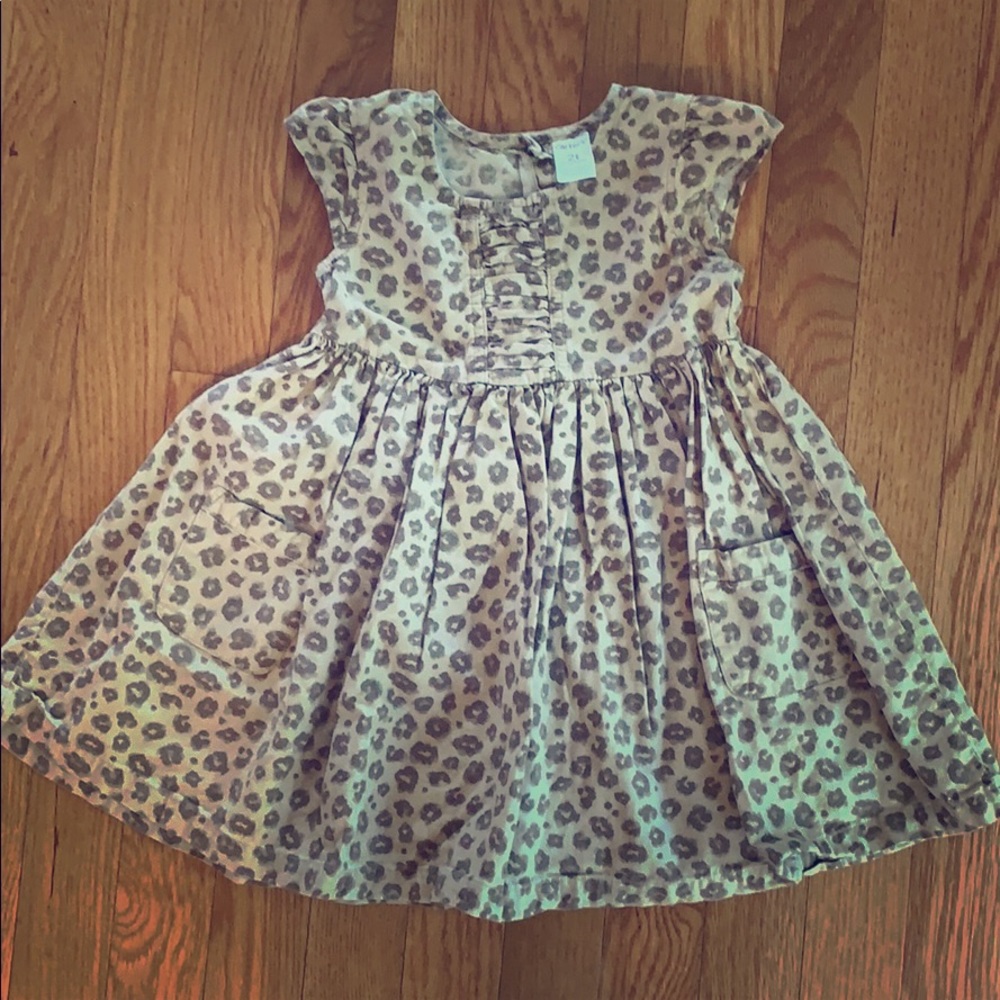 Girls Carter’s cheetah print dress. Size 2t